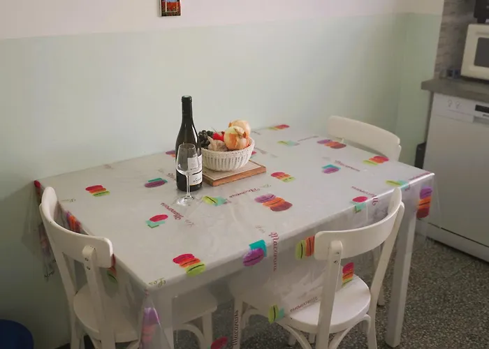 Le Flamant Rose 5 Minutes Clim 5 Pers * Fitou